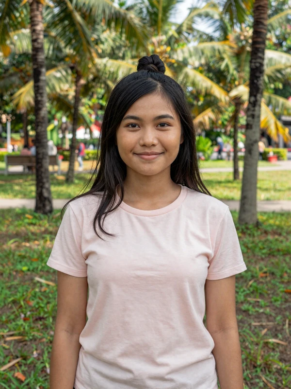 Ei Ei, 22, young Burmese woman from Naypyidaw interested in cross-cultural dating